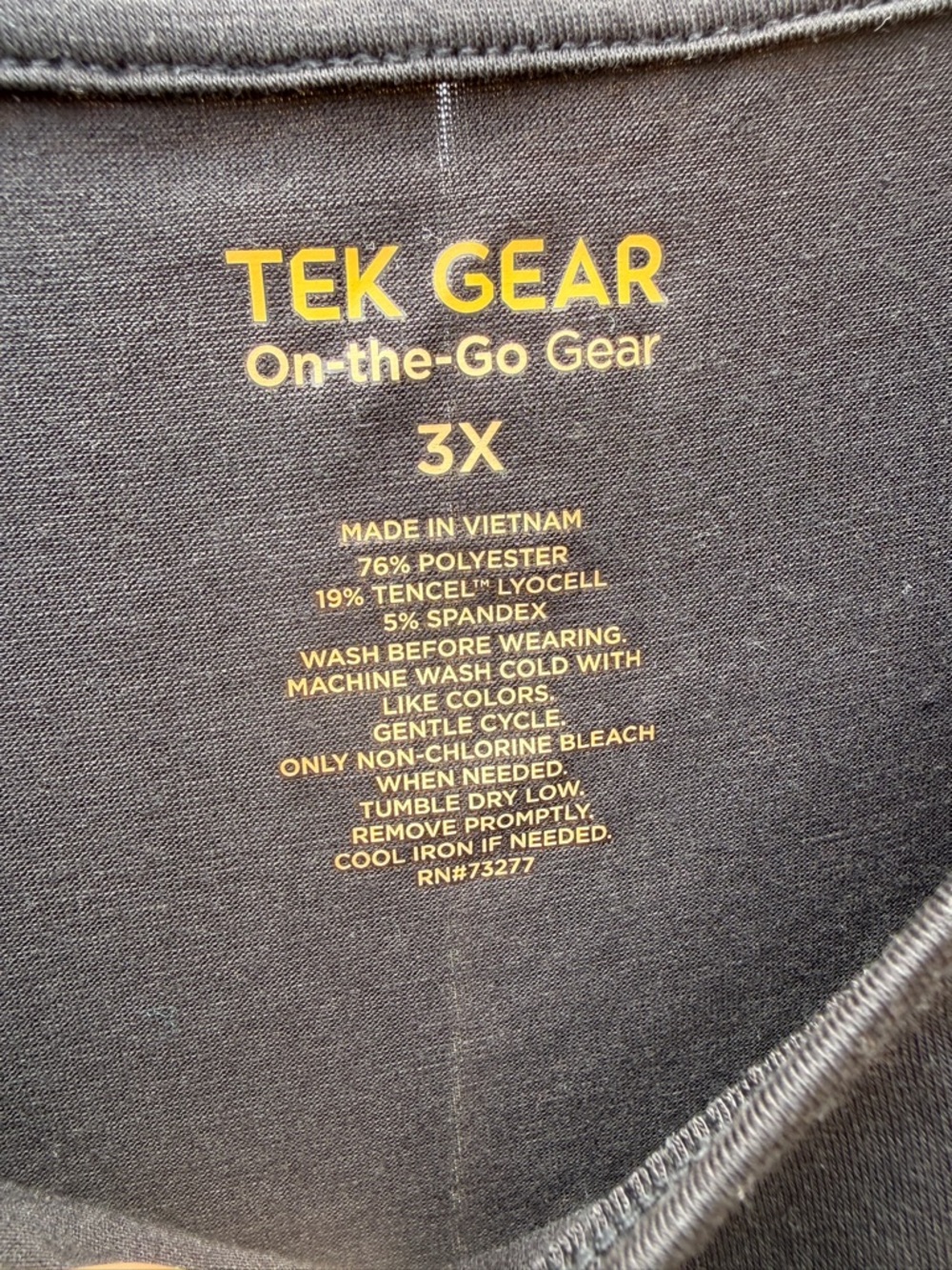 Pair of Tek Gear Black Hi-Low Racerback Open Split Back Active Tank Top - 3X - Picture 5 of 9